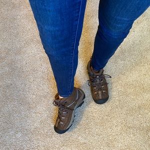 Keen Women’s 9 Hiking Boots